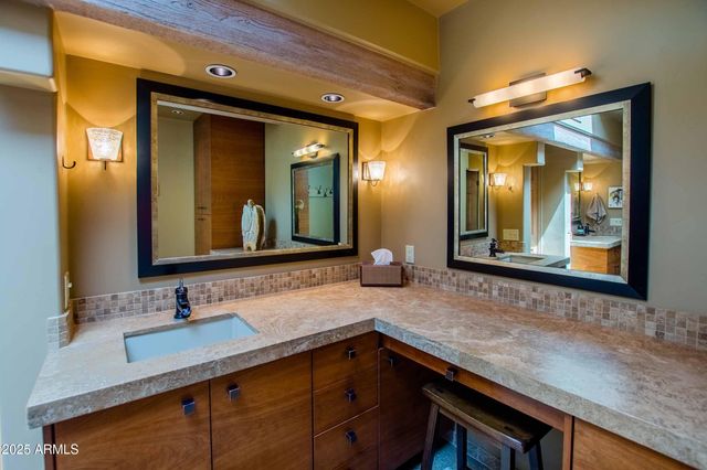 8502 E CAVE CREEK Road 61, Carefree, AZ 85377