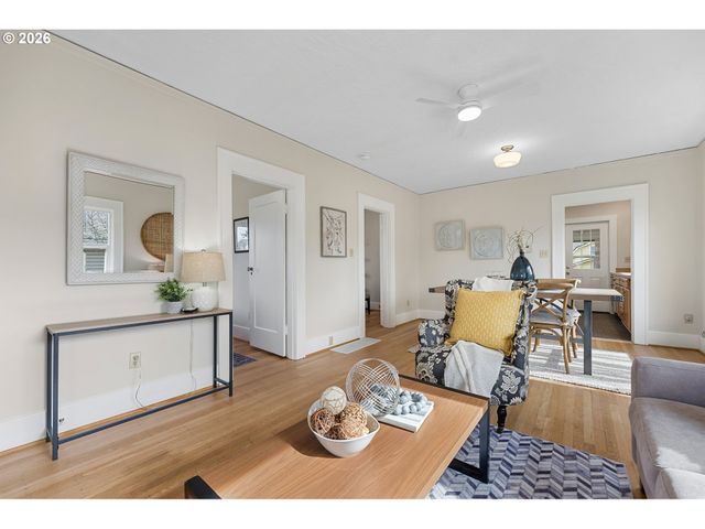 3134 Ne 74TH Ave, Portland, OR 97213