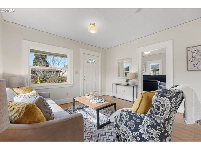 3134 Ne 74TH Ave, Portland, OR 97213