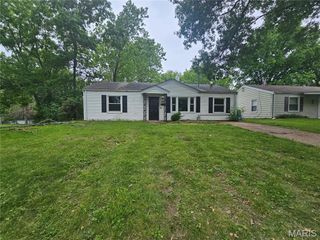 9801 Lorna Lane, St Louis, MO 63136