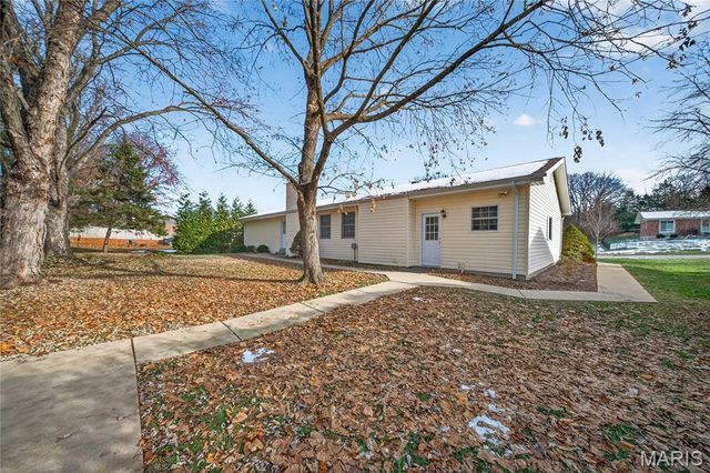 503 Imperial Court, O'fallon, MO 63366