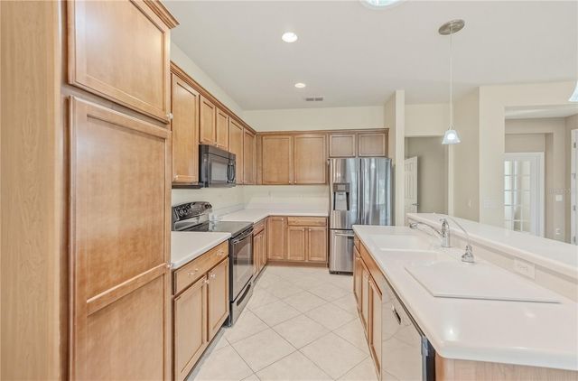 9565 SW 70TH LOOP, Ocala, FL 34481