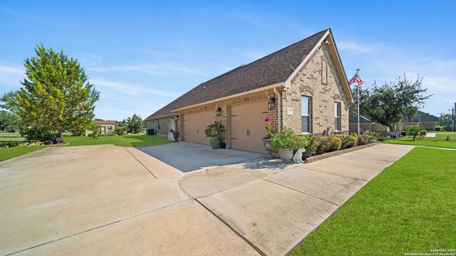 287 Cascade, Castroville, TX 78009