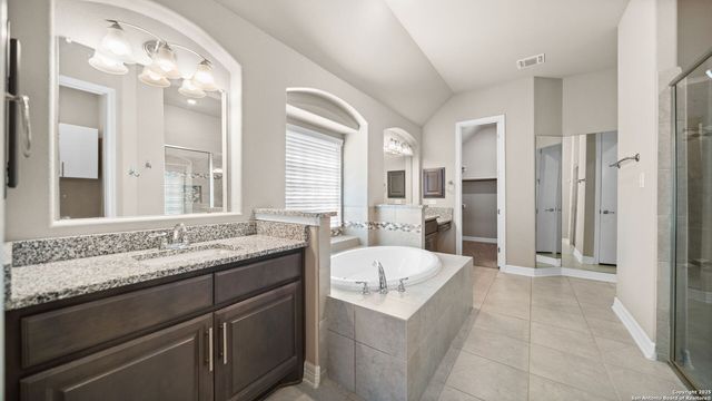 287 Cascade, Castroville, TX 78009