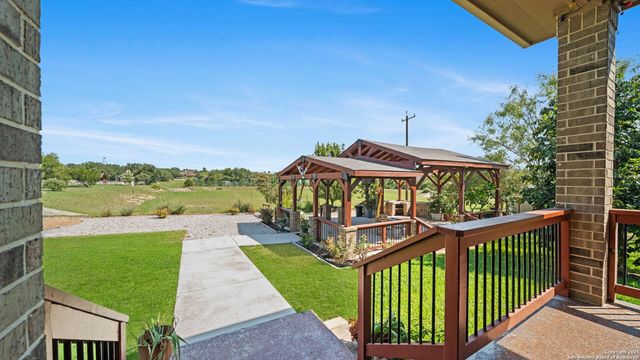 287 Cascade, Castroville, TX 78009