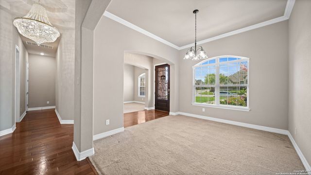 287 Cascade, Castroville, TX 78009