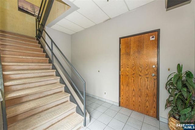 9 Fairfield Avenue, Little Falls, NJ 07424