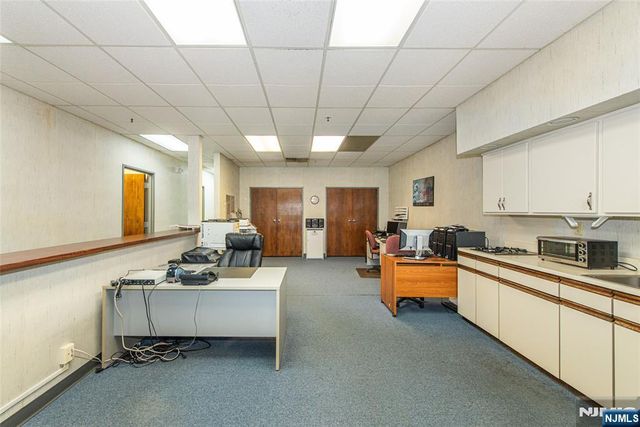 9 Fairfield Avenue, Little Falls, NJ 07424