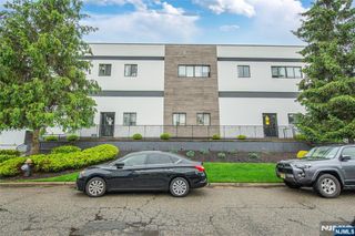 9 Fairfield Avenue, Little Falls, NJ 07424