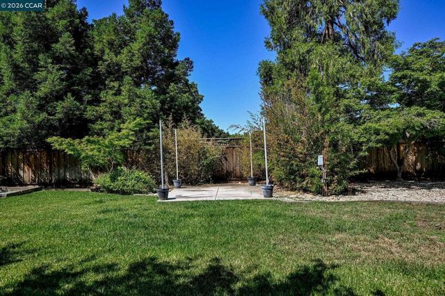 2530 Maple Ave, Concord, CA 94520