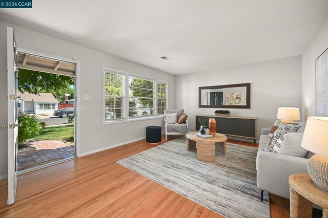2530 Maple Ave, Concord, CA 94520