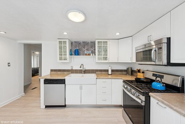 7413 Maple Avenue, Gary, IN 46403