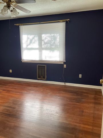 458 GERALD RD, Memphis, TN 38122