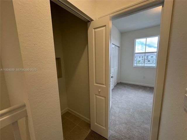 2716 SE 26th Ave 0, Homestead, FL 33035