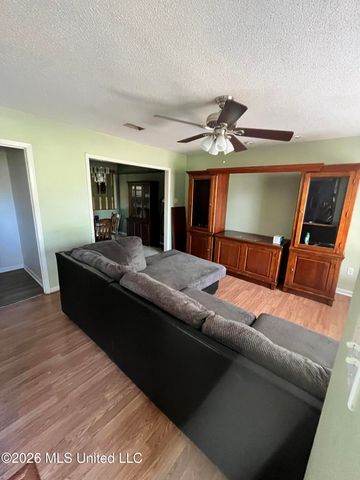 2713 Northridge Drive, Gautier, MS 39553