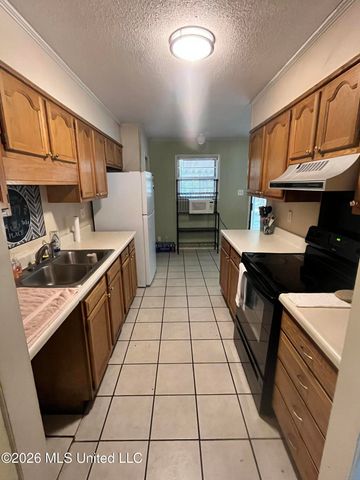 2713 Northridge Drive, Gautier, MS 39553