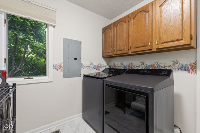 1018 Lakewood South Drive, Brownsburg, IN 46112