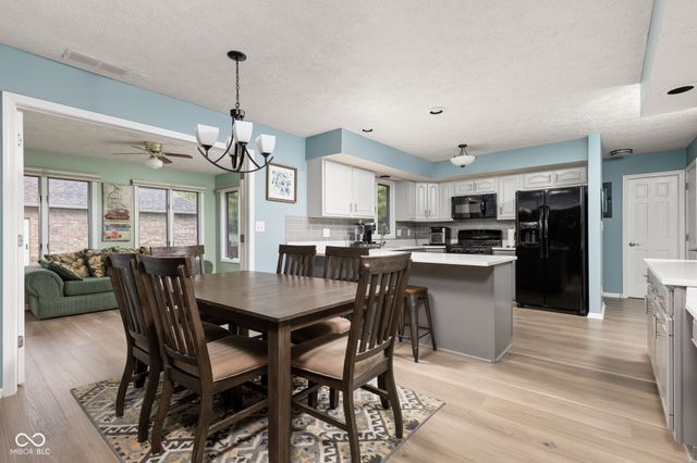 1018 Lakewood South Drive, Brownsburg, IN 46112