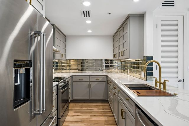 555 Church St Apt 2305, Nashville, TN 37219
