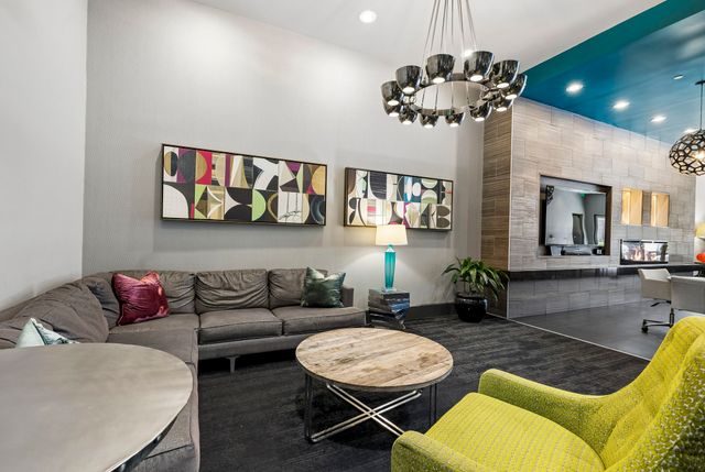 555 Church St Apt 2305, Nashville, TN 37219