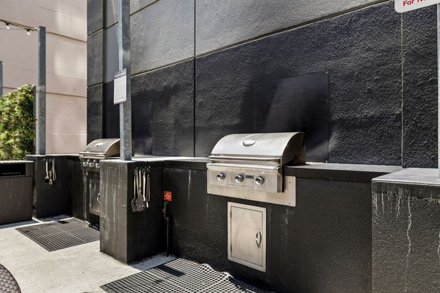 555 Church St Apt 2305, Nashville, TN 37219