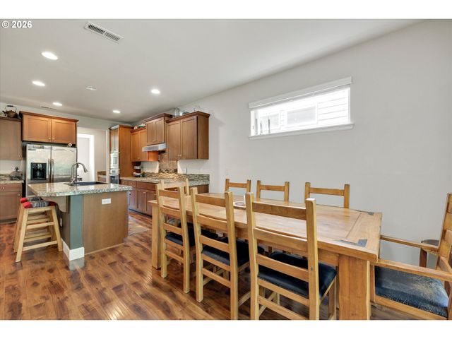 13660 Se TARALON Dr, Happy Valley, OR 97015
