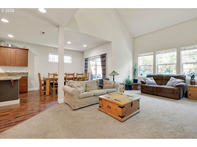 13660 Se TARALON Dr, Happy Valley, OR 97015