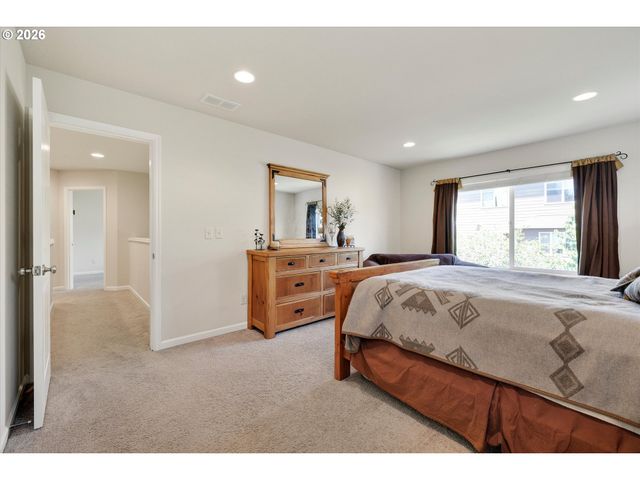 13660 Se TARALON Dr, Happy Valley, OR 97015