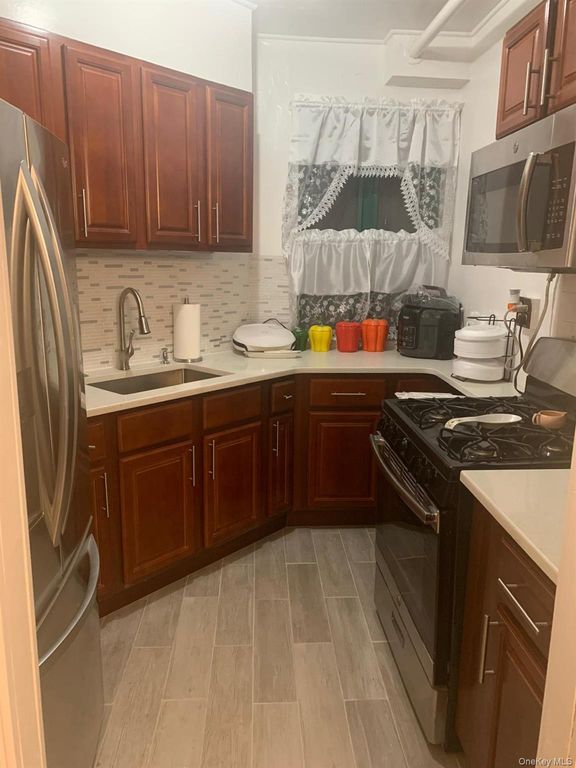 1700 Metropolitan Avenue 6D, Bronx, NY 10462 — photo 5