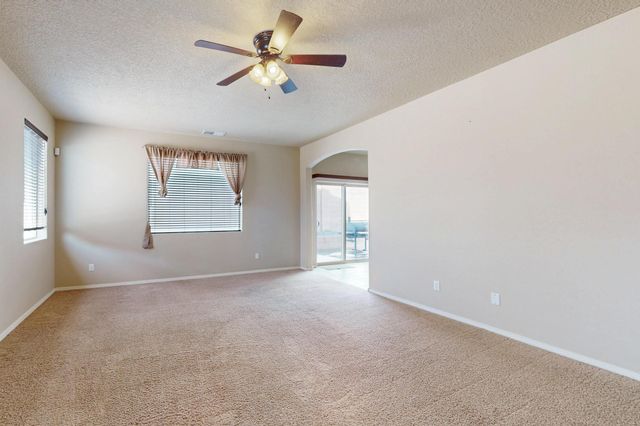 221 Landing Trail NE, Rio Rancho, NM 87124