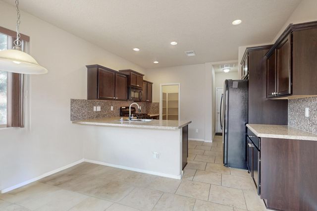 221 Landing Trail NE, Rio Rancho, NM 87124