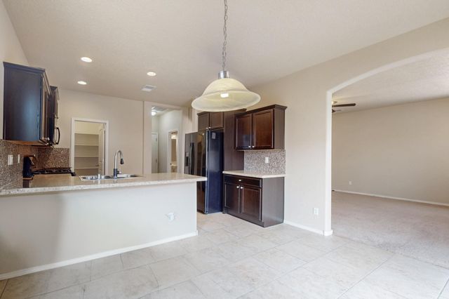 221 Landing Trail NE, Rio Rancho, NM 87124