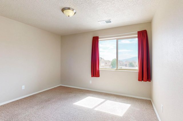 221 Landing Trail NE, Rio Rancho, NM 87124