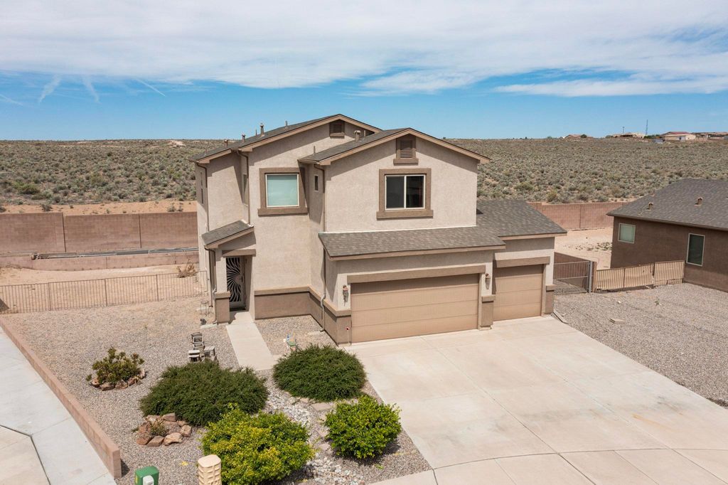 221 Landing Trail NE, Rio Rancho, NM 87124