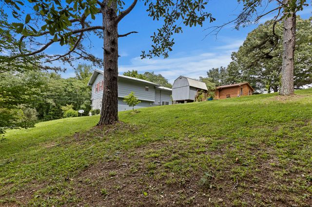 460 E Georgia Avenue, Whitwell, TN 37397