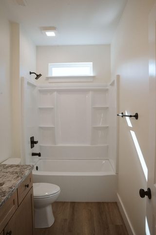 2996 Railroad Street, Charleston, TN 37310