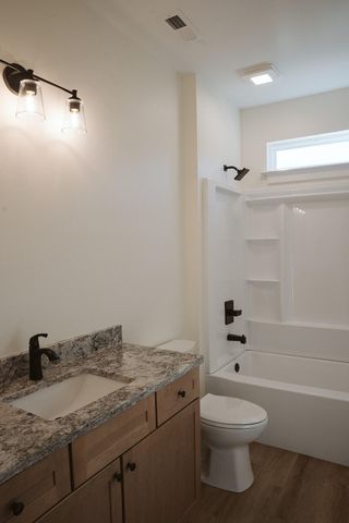 2996 Railroad Street, Charleston, TN 37310