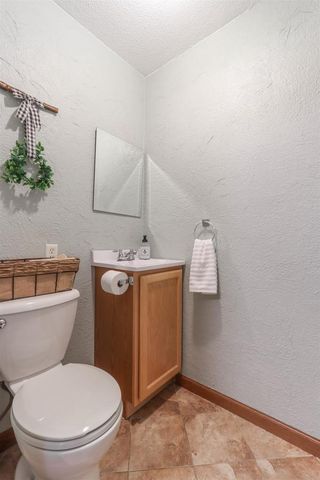 918 S MAIN STREET, Waupaca, WI 54981