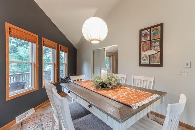 918 S MAIN STREET, Waupaca, WI 54981