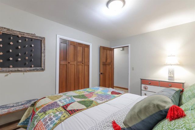 918 S MAIN STREET, Waupaca, WI 54981