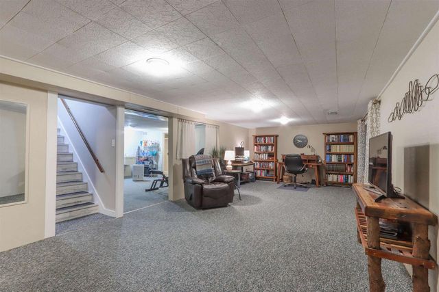 918 S MAIN STREET, Waupaca, WI 54981