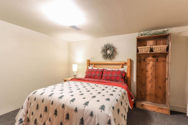918 S MAIN STREET, Waupaca, WI 54981