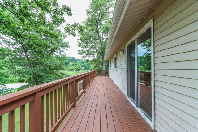918 S MAIN STREET, Waupaca, WI 54981