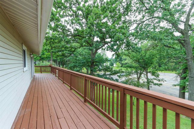 918 S MAIN STREET, Waupaca, WI 54981