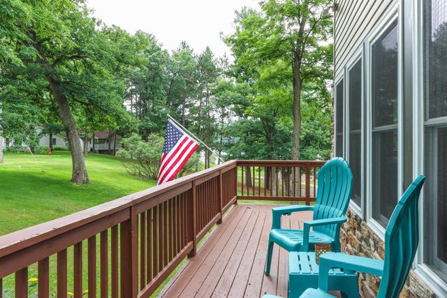 918 S MAIN STREET, Waupaca, WI 54981