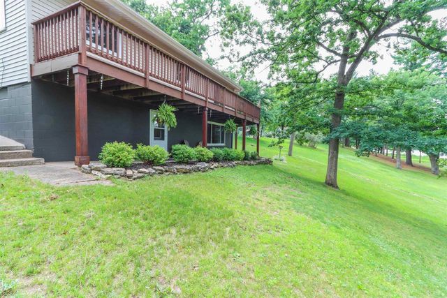 918 S MAIN STREET, Waupaca, WI 54981