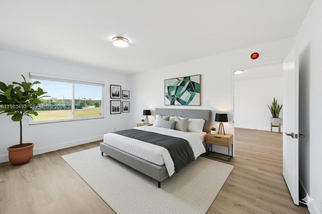 901 SW 128th Ter 204A, Pembroke Pines, FL 33027