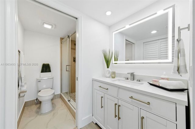 901 SW 128th Ter 204A, Pembroke Pines, FL 33027