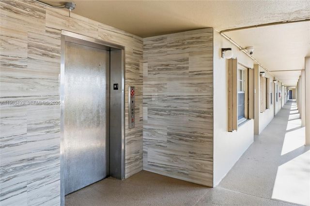 901 SW 128th Ter 204A, Pembroke Pines, FL 33027