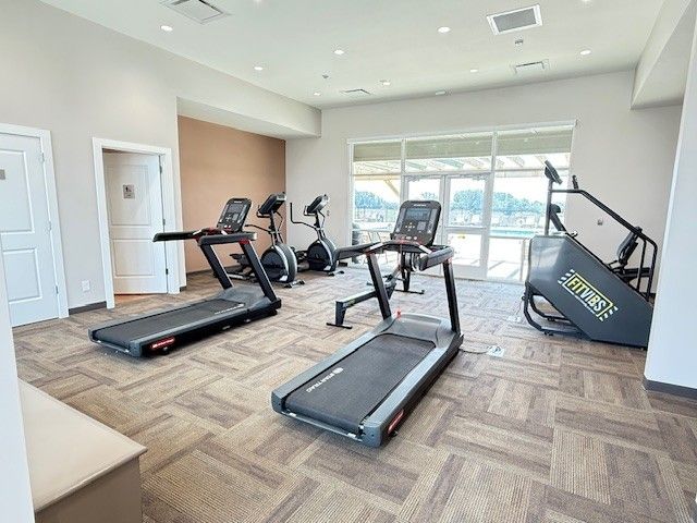 1366 English Oak Dr, Clarksville, TN 37042